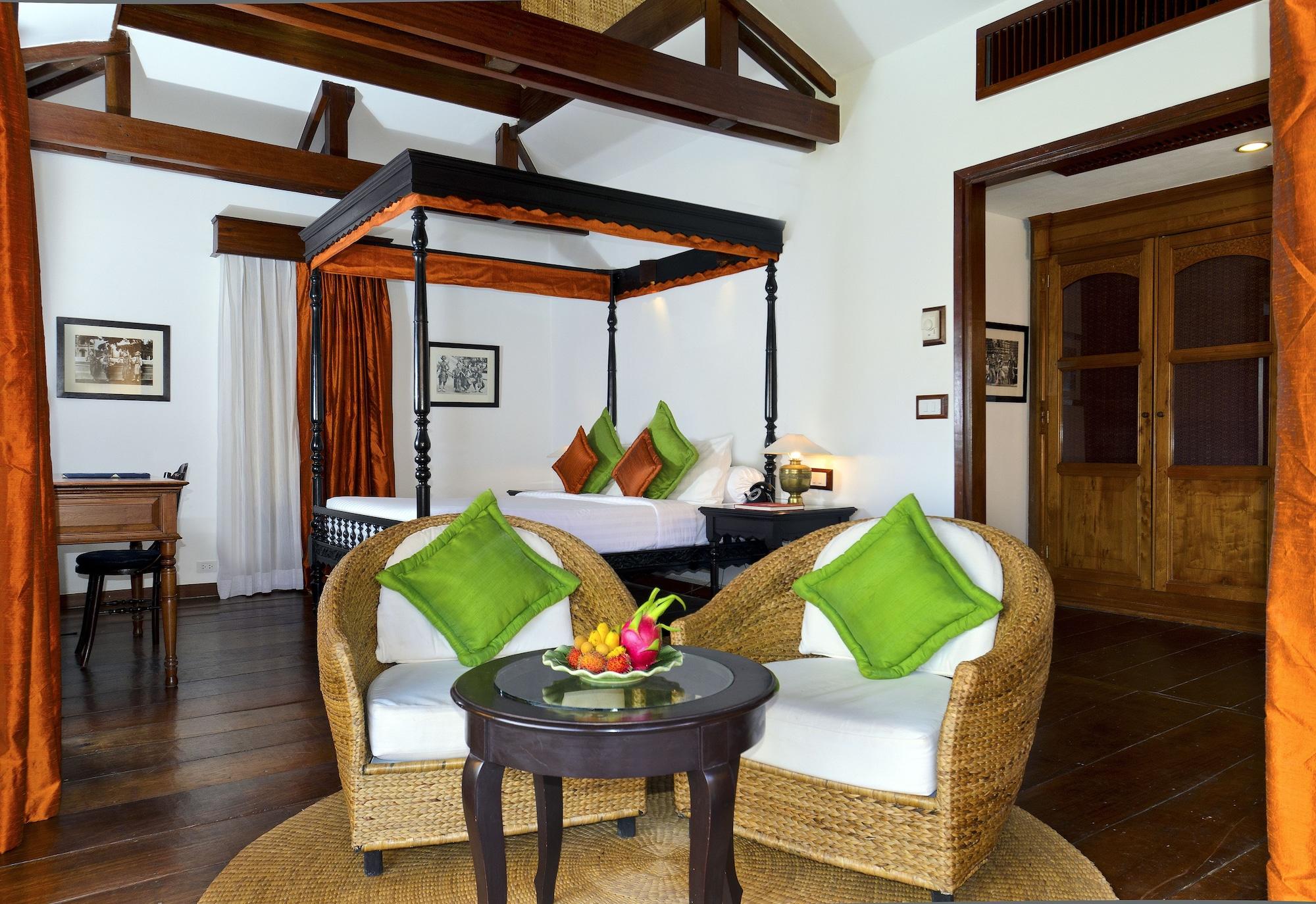 Angkor Village Hotel - Small Luxury Hotels Of The World Siem Reap Luaran gambar A suite at the hotel