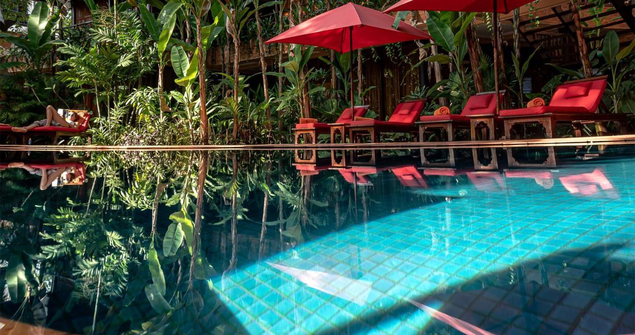 Angkor Village Hotel - Small Luxury Hotels Of The World Siem Reap Luaran gambar The swimming pool at the resort