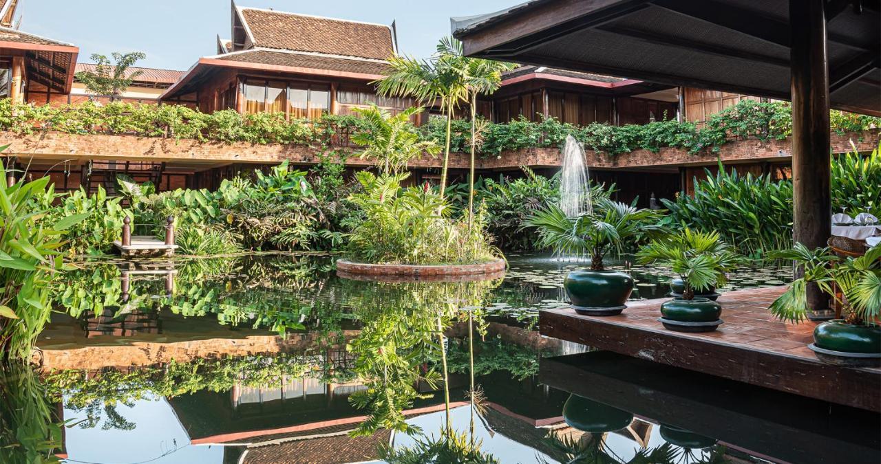 Angkor Village Hotel - Small Luxury Hotels Of The World Siem Reap Luaran gambar The resort's main building